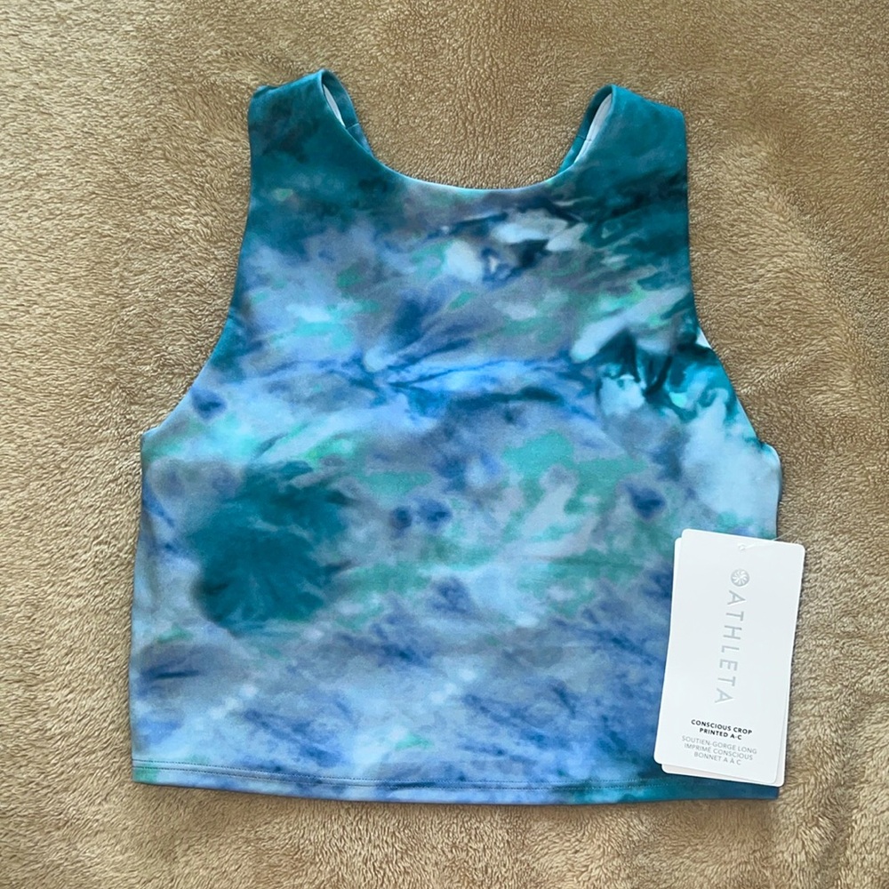 New Athleta Conscious Crop